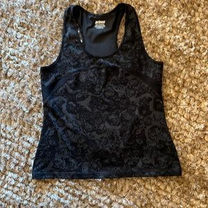 Prince tank. Size large.